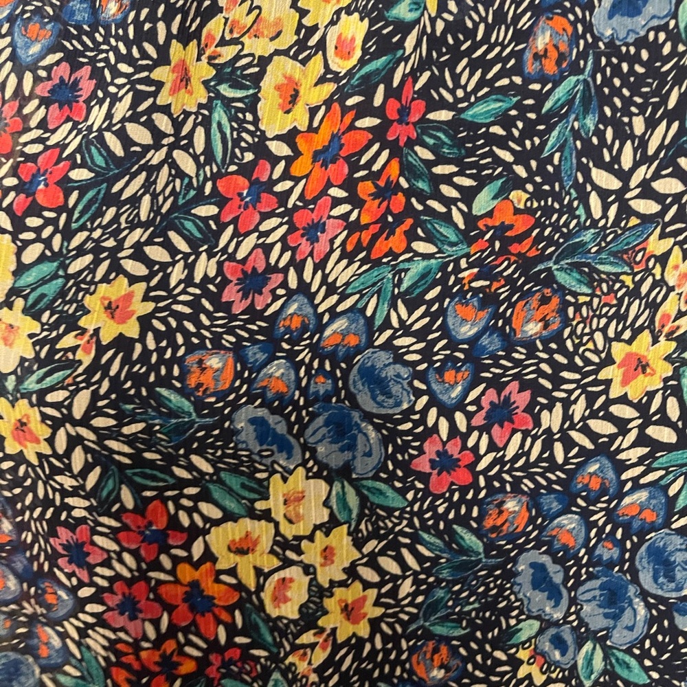 Liz Claiborne Floral Flowy Tank Top - Picture 5 of 6